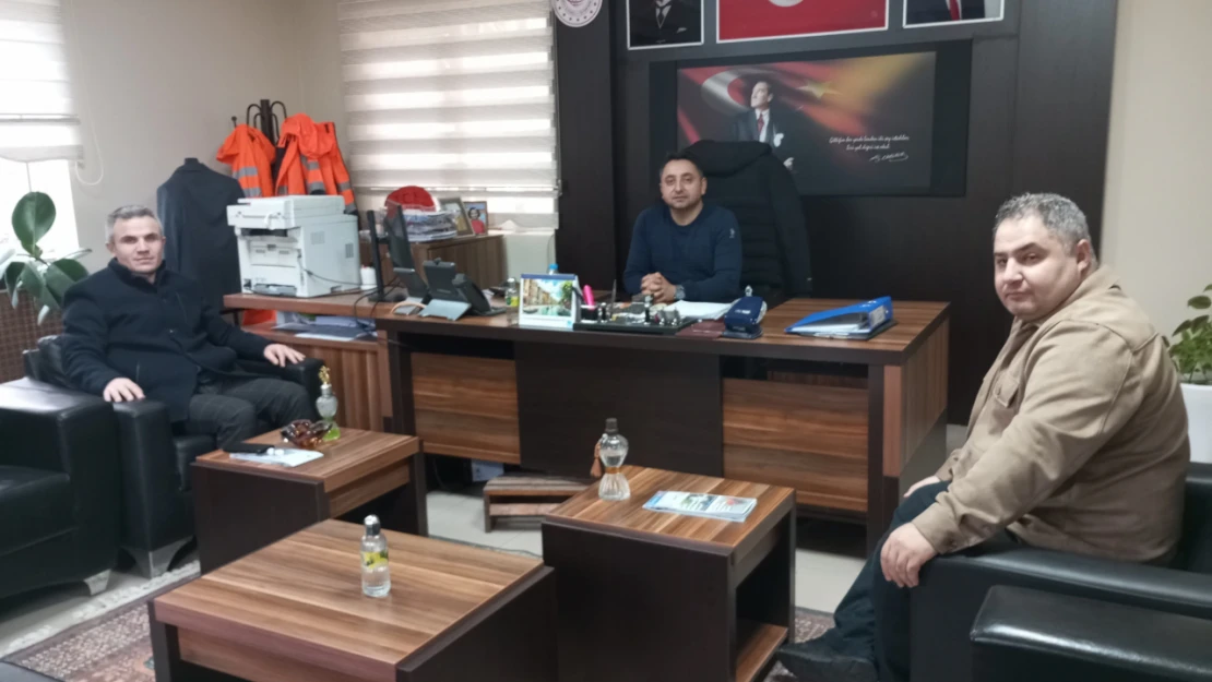 Kurum Müdürleri Karayolları Şefi Engin'i Ziyaret Etti