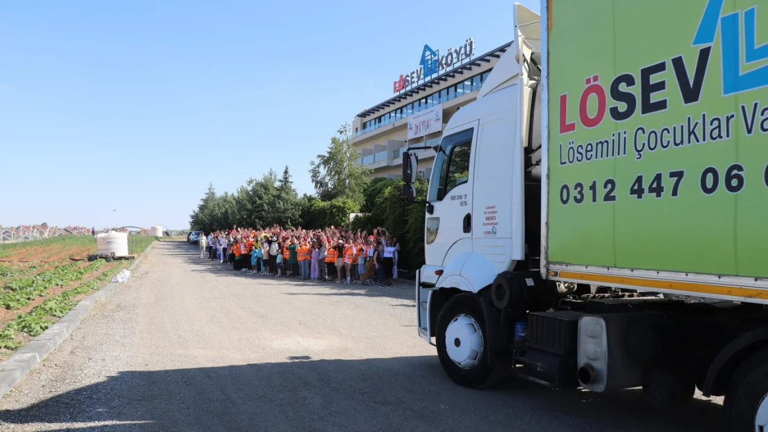 LÖSEV, Eşya Gönderim Şenliği'nde buluştu