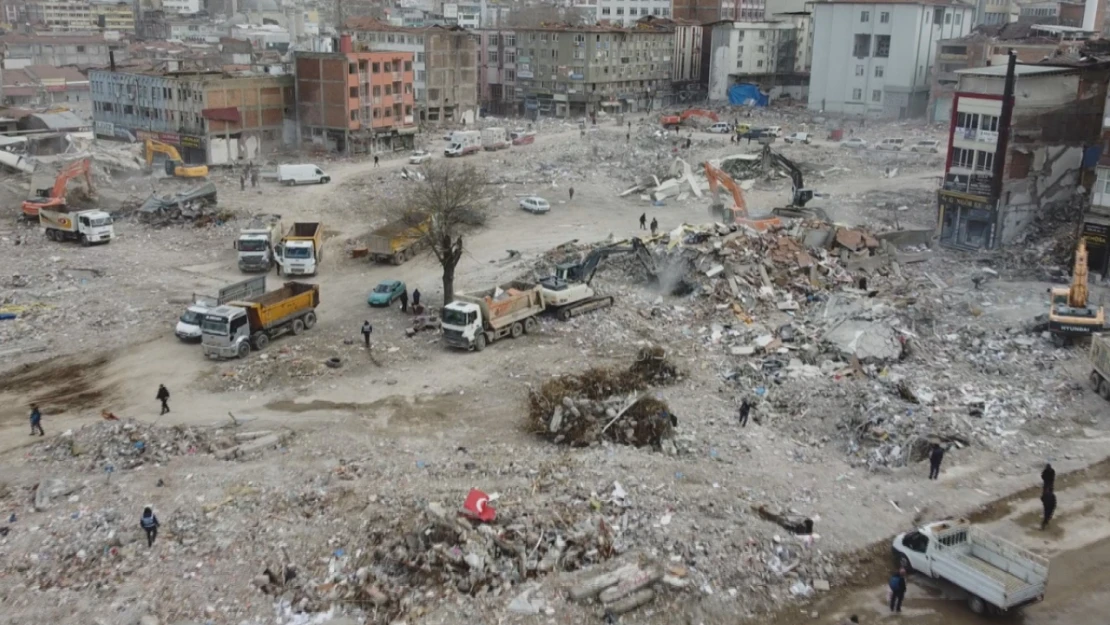 Malatya'da deprem sonrası yıkım havadan görüntülendi