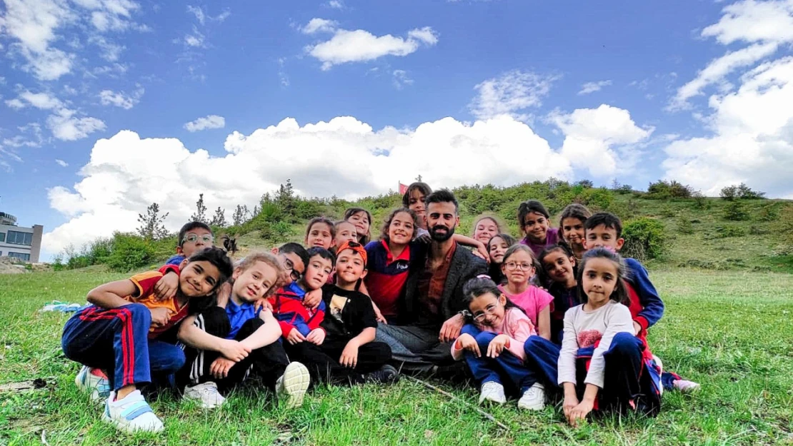 Mardin'den geldi, bir neslin umudu oldu!