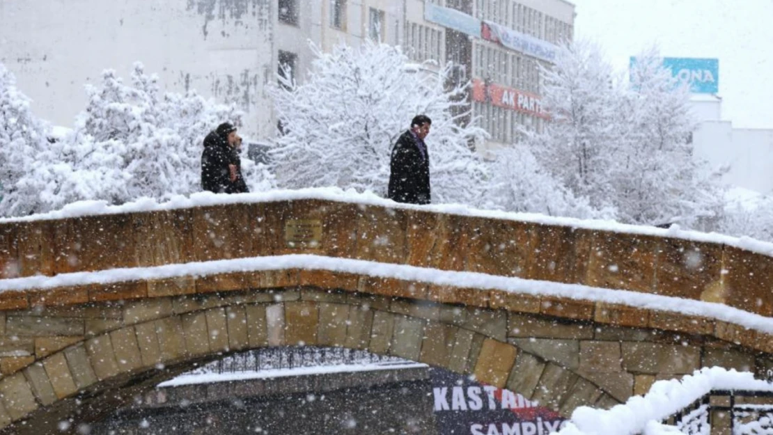 Meteoroloji Gün Vererek Uyardı, Kastamonu'ya Balkanlardan Kar Yağışı Geliyor