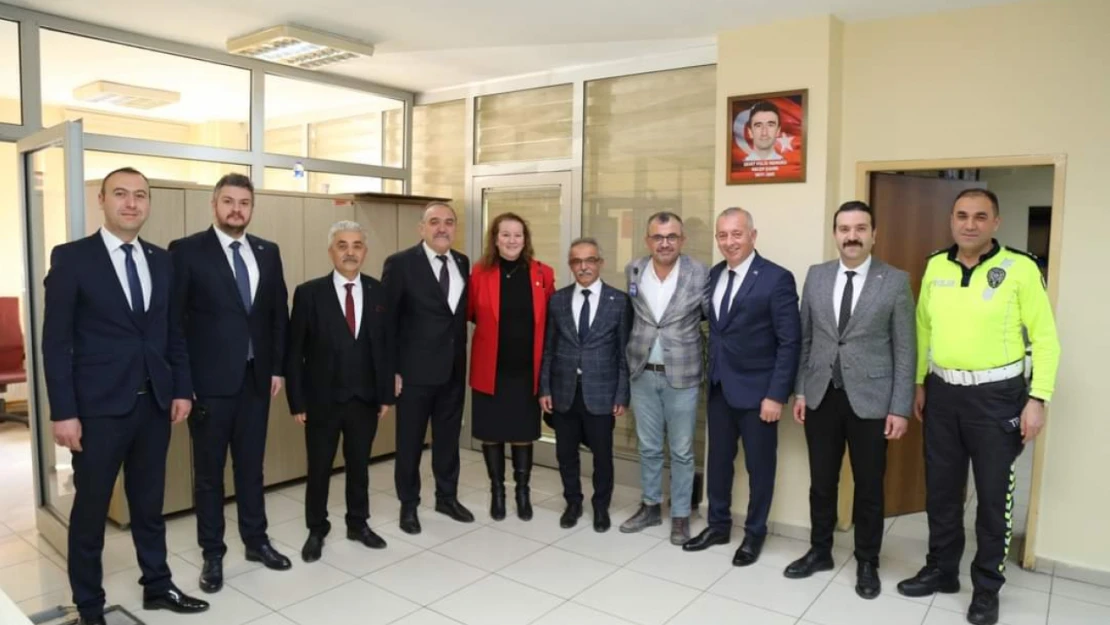 MHP Belediye Başkan Adayı Yüksel Aydın: 'Yanlış Uygulamaların Bedelini Ödüyoruz'