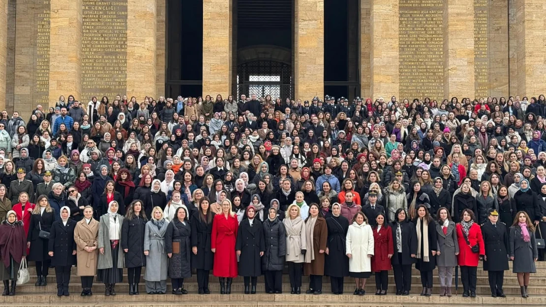 Milletvekili Serap Ekmekci'den Anıtkabir'de Anlamlı Ziyaret