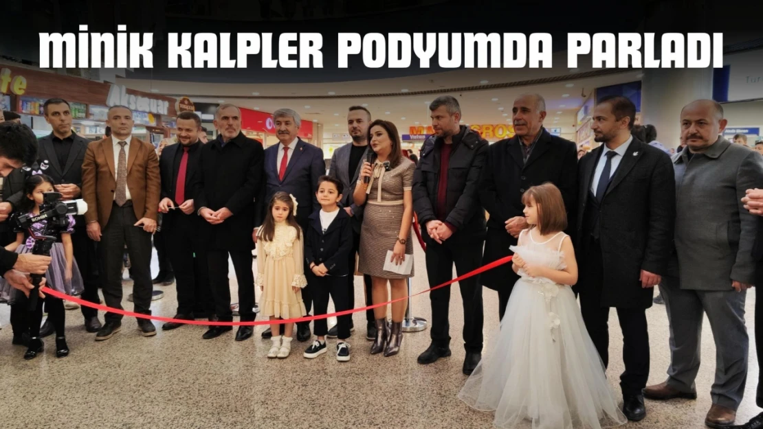 Minik Kalpler Podyumda Parladı