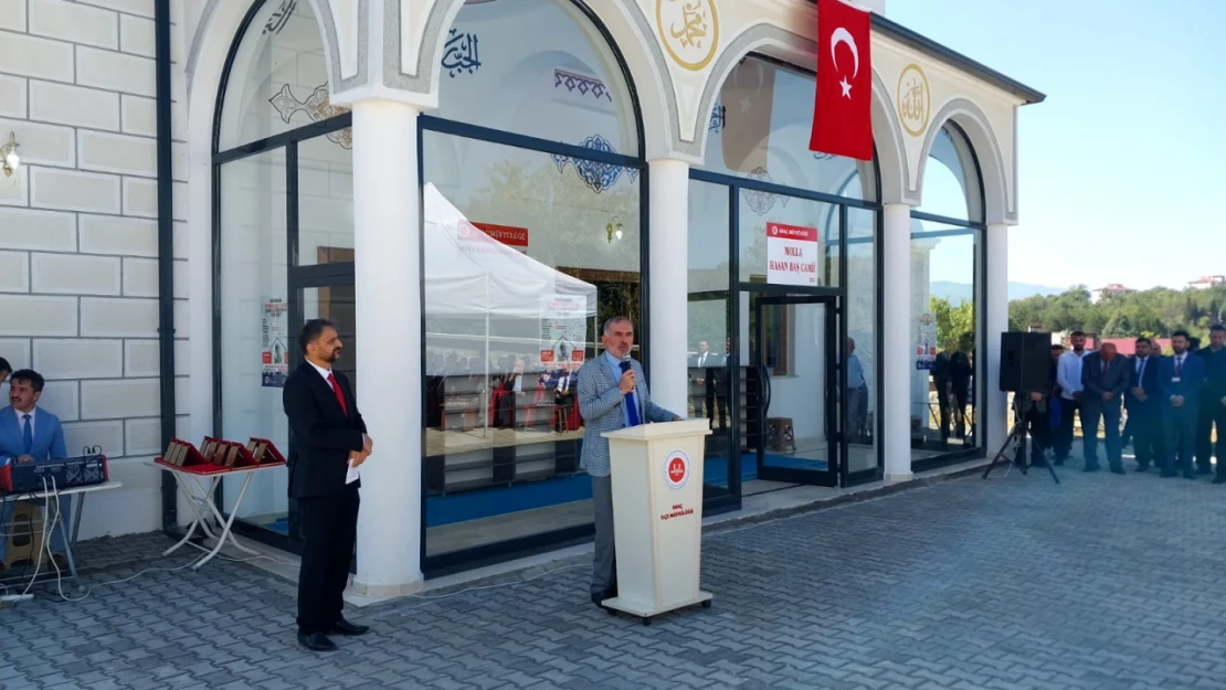 Molla Hasan Baş Camii ibadete açıldı