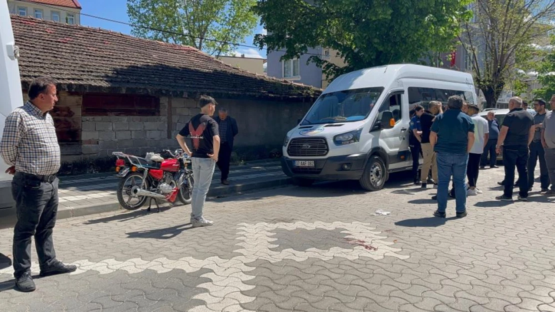 Motosikletten Düştü, Yaralandı!