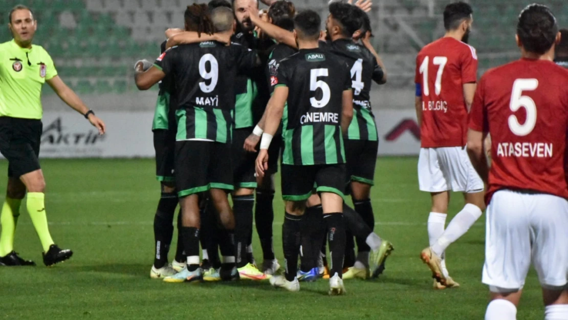 Muhtemel rakip Denizlispor'da sezon hazırlığı