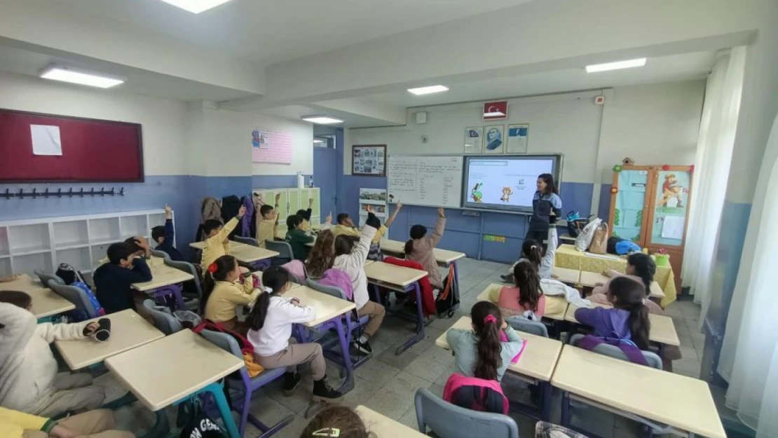 Öğrencilere Çevre Eğitimi Verildi