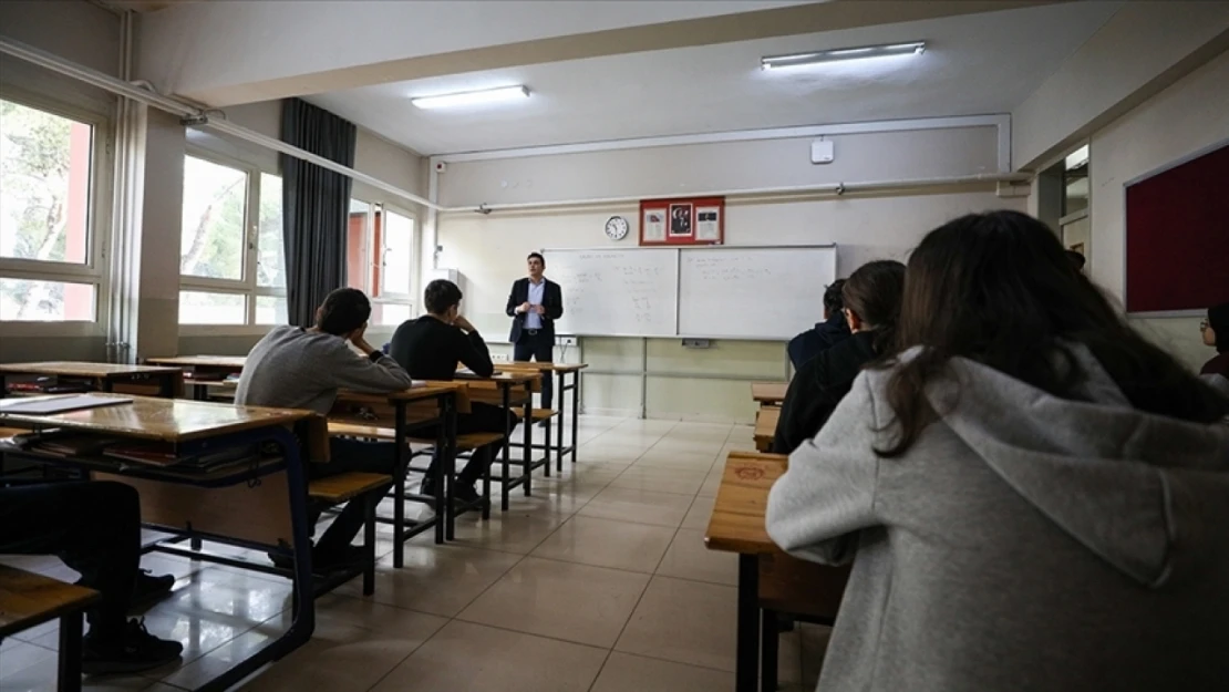 Öğretmen Alımı İçin Başvurular Sona Eriyor