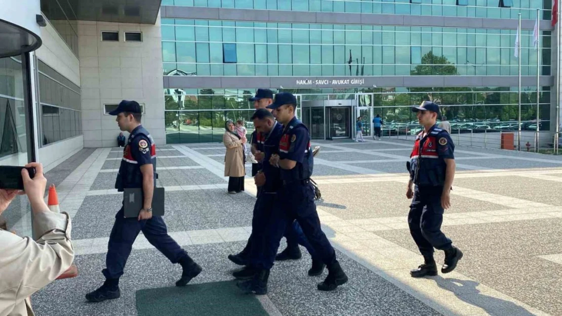 Kenevirleri Sulamaya Giderken Yakalandı
