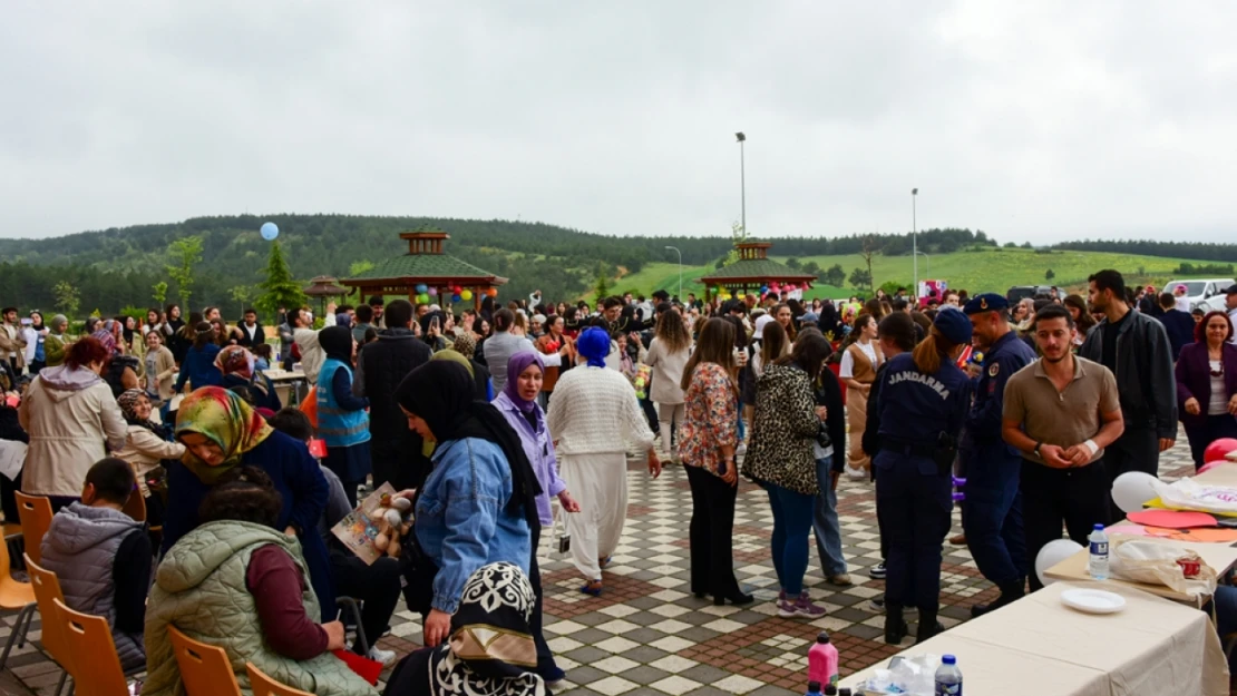 Otizm Farkındalık Etkinliği Düzenlendi