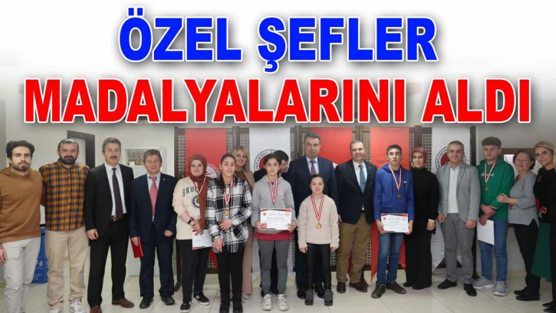 Özel Şefler Madalyalarını Aldı