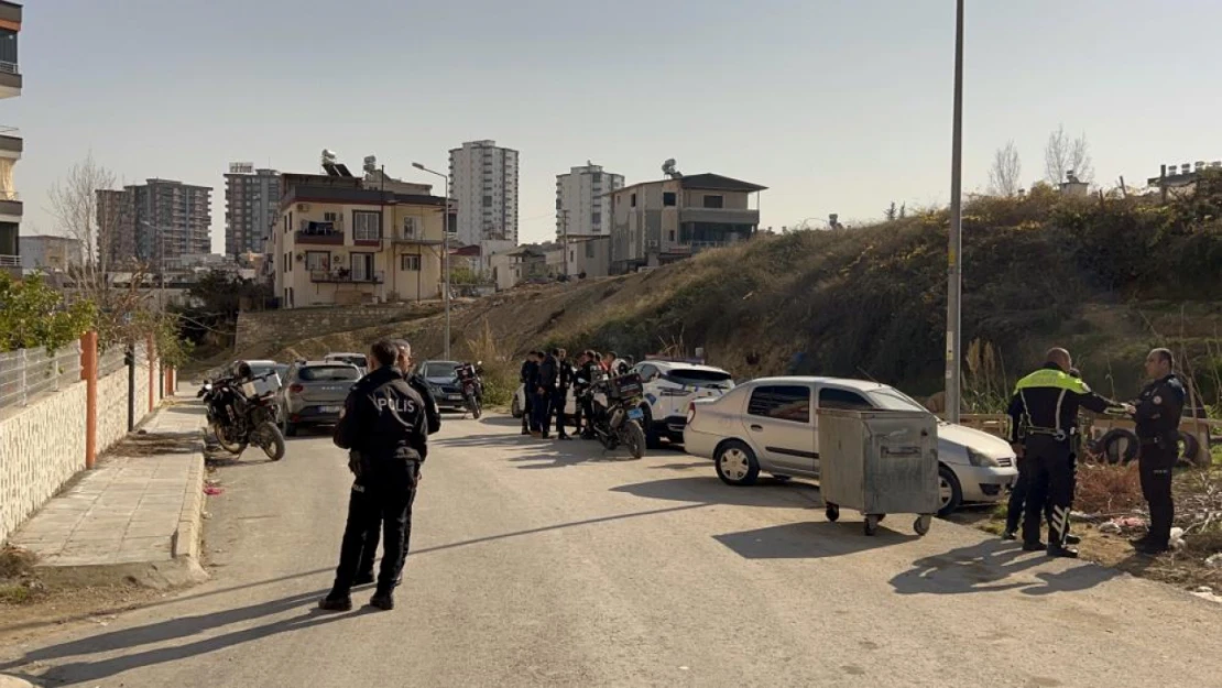 Polis Memuru Katliam Yaptı: 5 Ölü