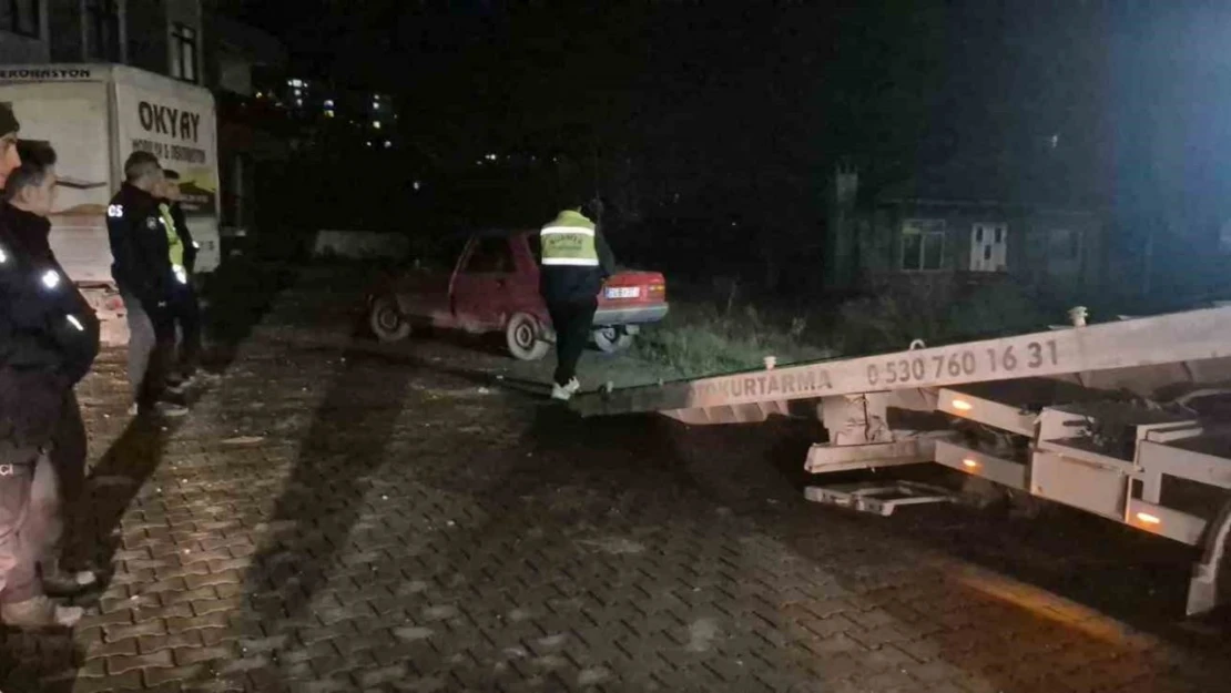 Polisin Kovaladığı Araç Terk Edilmiş Halde Bulundu