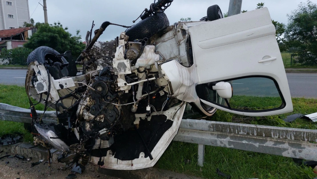 Samsun-Sinop karayolunda feci kaza: 1'i ağır, 2 yaralı