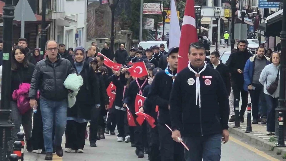 Sarıkamış Şehitlerini 3.5 Kilometrelik Yol Yürüyerek Andılar