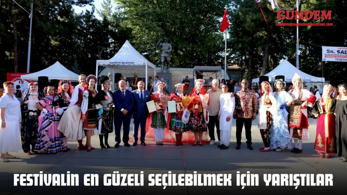 Sarımsak Festivalinin En Güzeli Seçilebilmek İçin Yarıştılar
