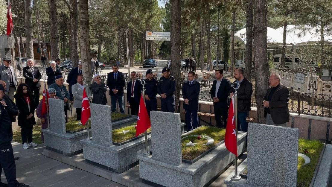 Şehit Ali Topkaraoğlu, Kabri Başında Anıldı