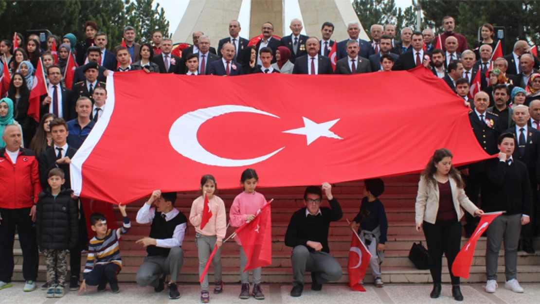 Şehitleri anmak için yürüdüler