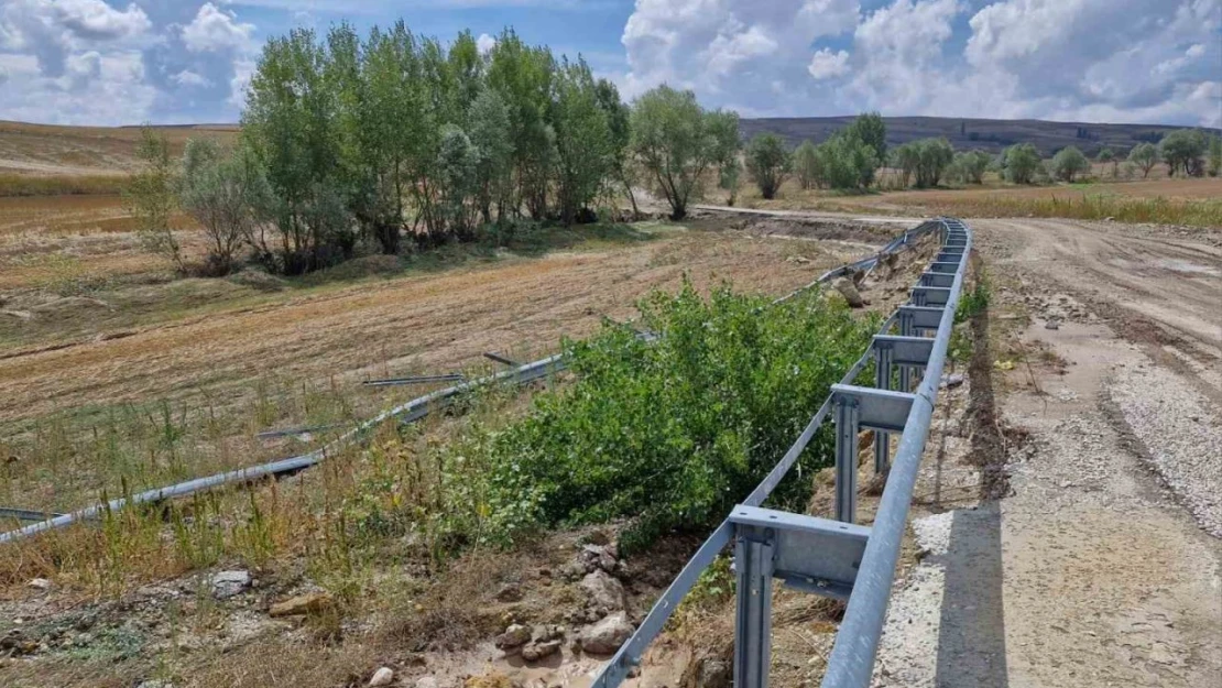 Sel suları, Bariyerleri Söktü