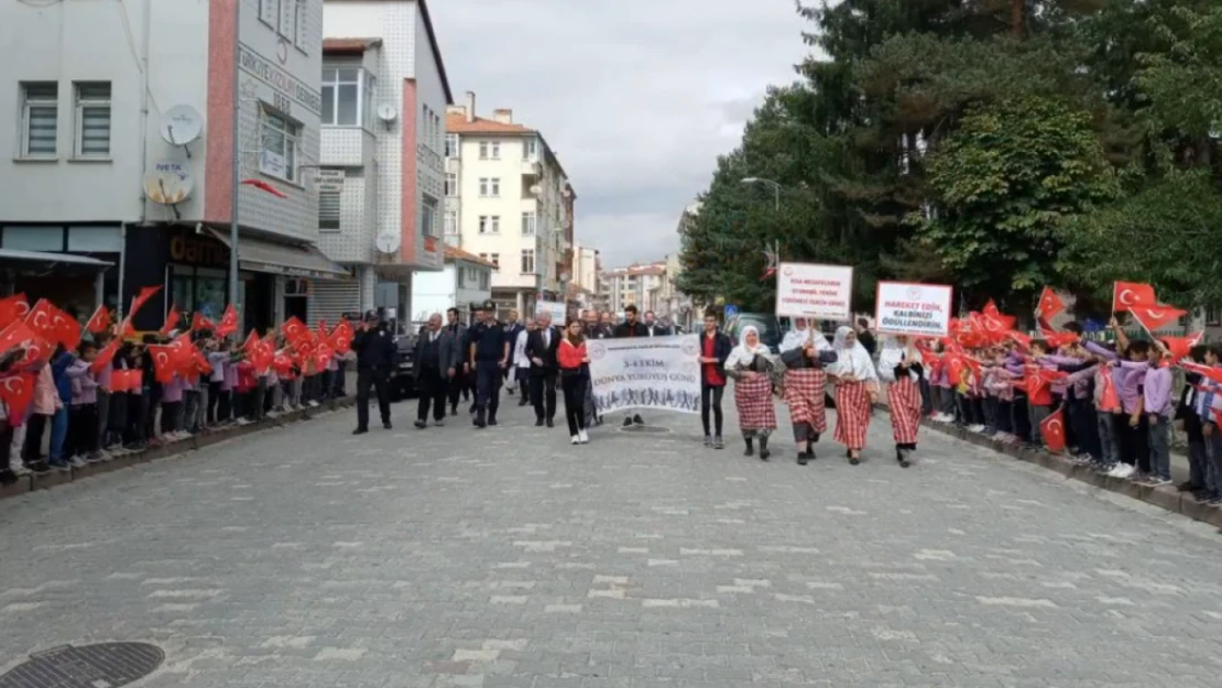 Seydiler'de renkli yürüyüş