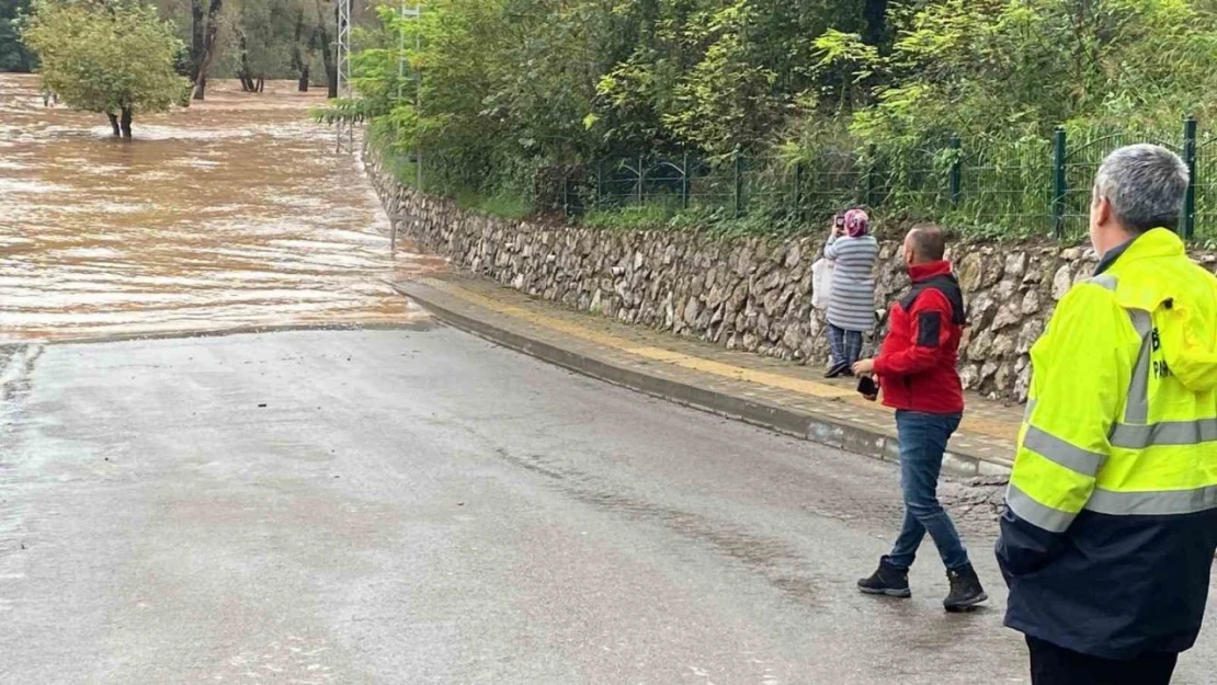 Bartın Irmağı Çamura Döndü