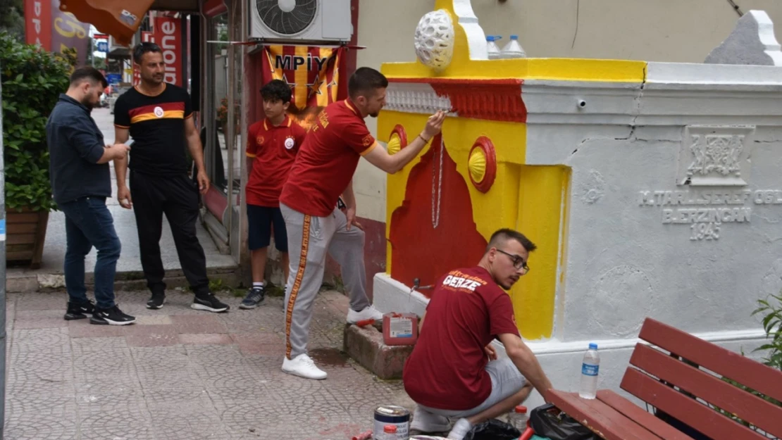 Sinop'ta çeşmeler sarı-kırmızıya boyandı