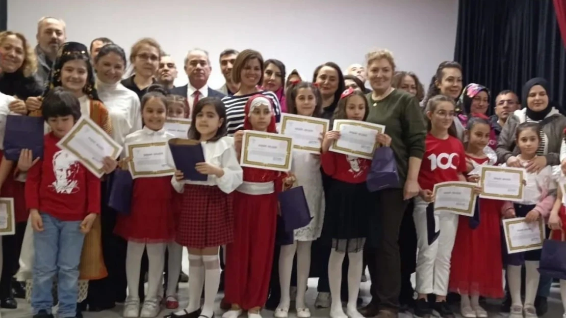 Sinop'ta İstiklal Marşı'nı Güzel Okuma Yarışması