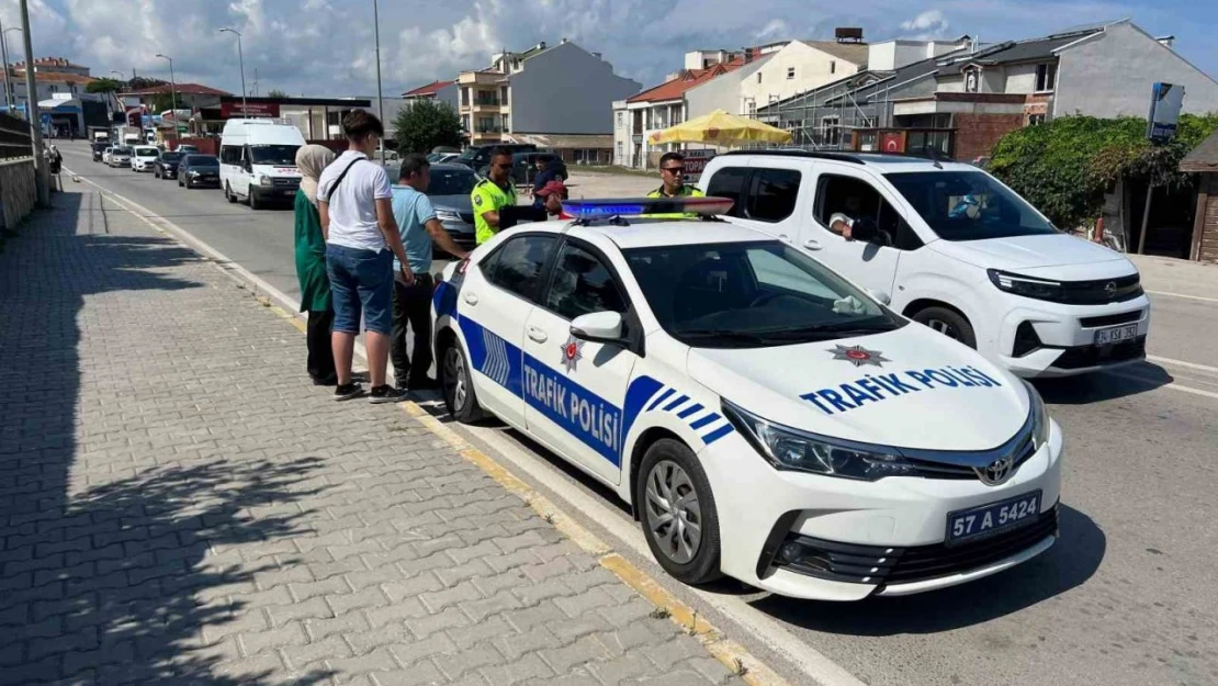 Sinop'ta Otomobilin Çarptığı Çocuk Yaralandı