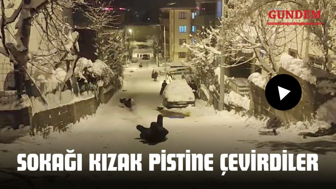 Sokağı Kızak Pistine Çevirdiler