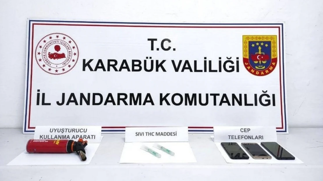 İki Kişi Uyuşturucu Maddeyle Yakalandı