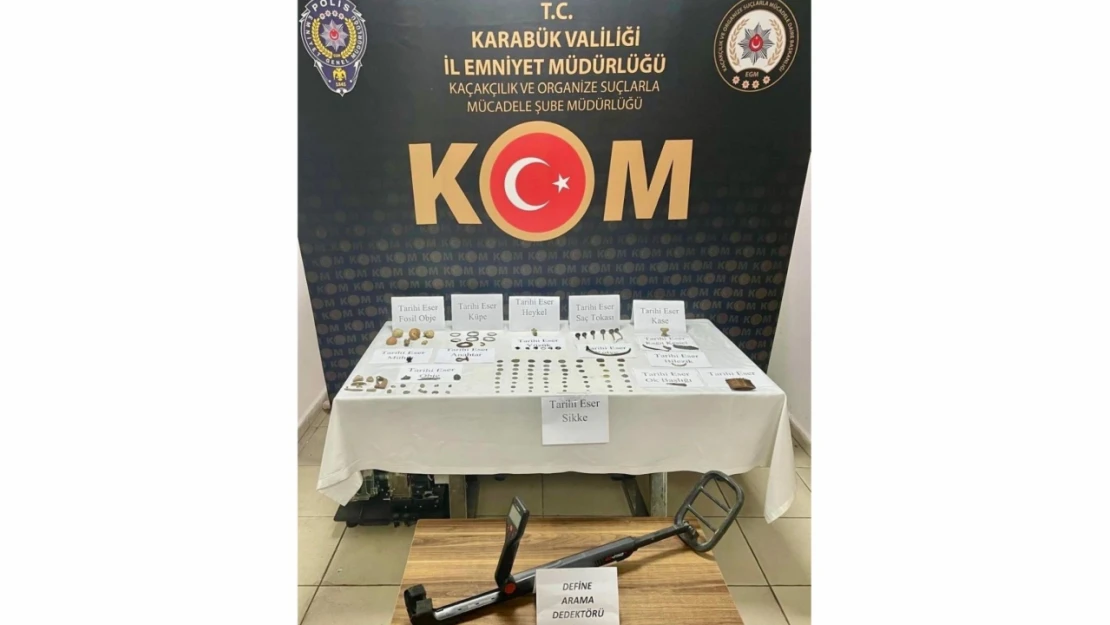 Tarihi Eserler Ele Geçirildi