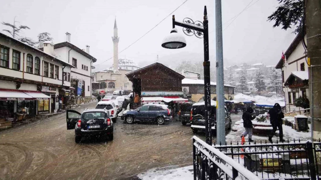 Tarihi Osmanlı Kasabalarında Kış Güzelliği Yaşanıyor