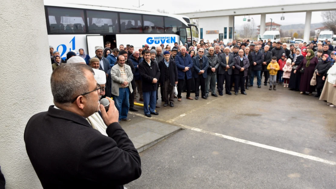 Taşköprü'de Umreciler Uğurlandı