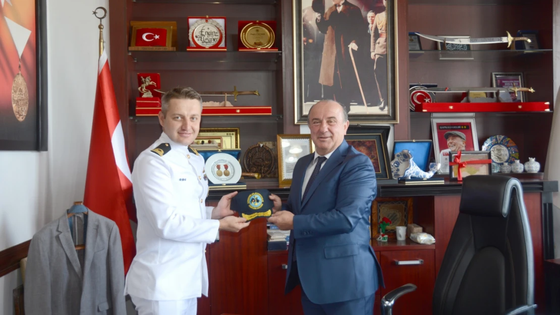 TCG KİLİMLİ Gemisi'nden Başkan Uzuner'e Ziyaret