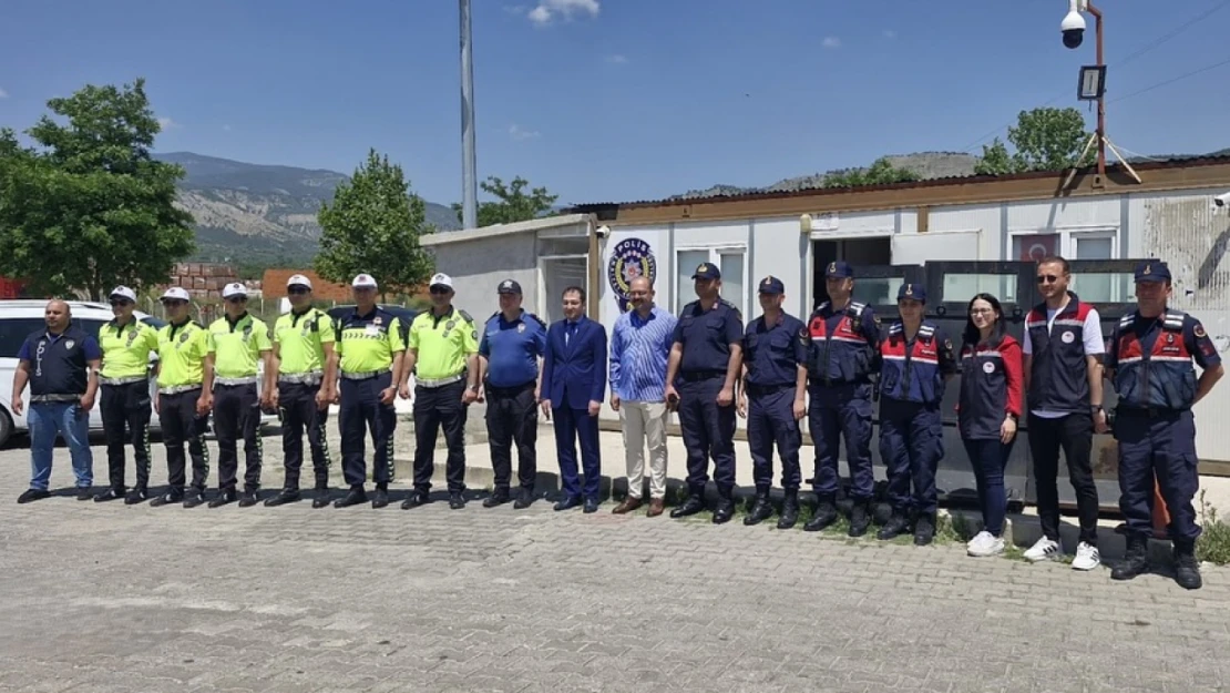 Trafik Ve Jandarma Ekiplerine Görev Başında Ziyaret