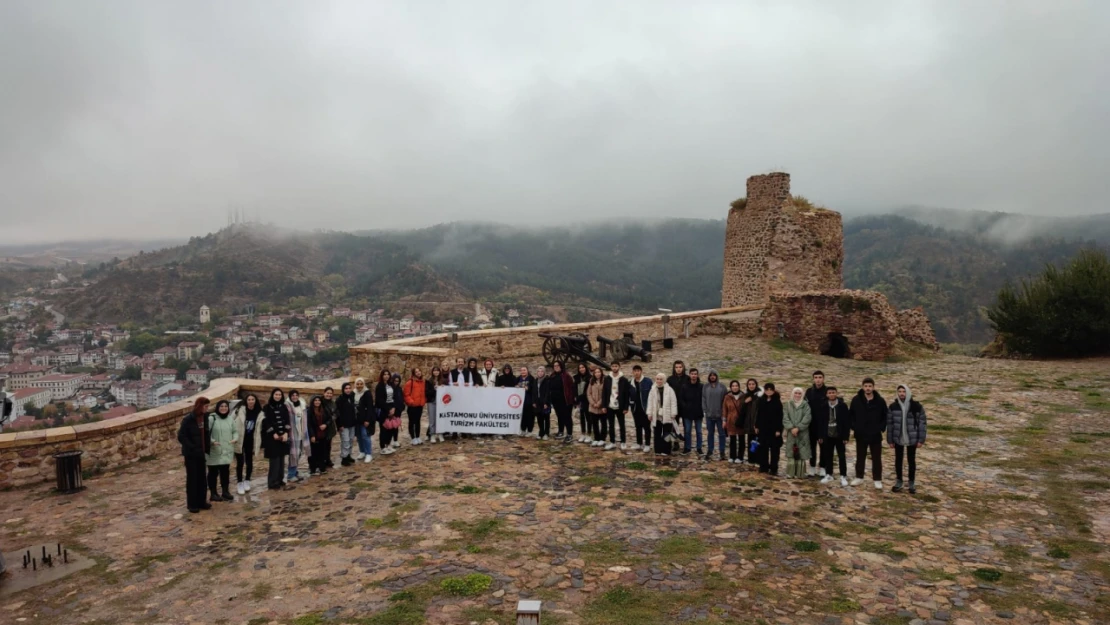 Turizm öğrencileri Kastamonu'yu tanıdı