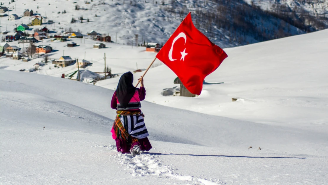 Türk Bayrağı Fotoğraf Yarışması'nın Sonuçları Açıklandı