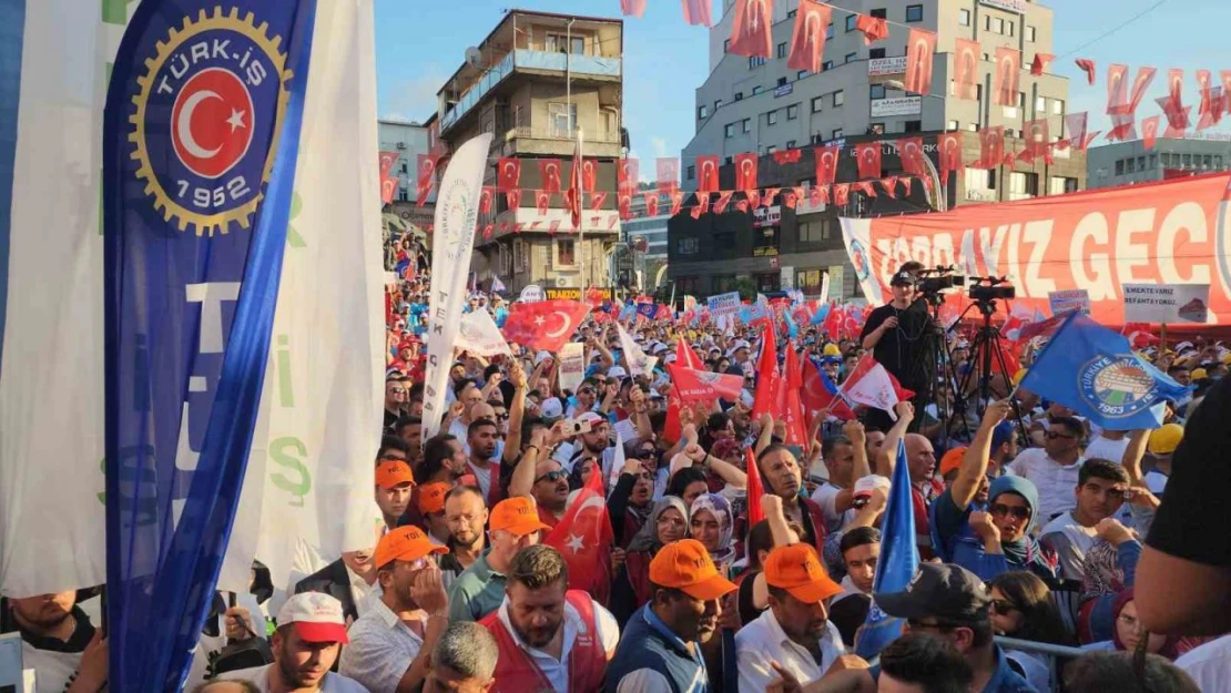 Türk-İş Zonguldak'ta 'Zordayız, Geçinemiyoruz' Mitingi Yaptı