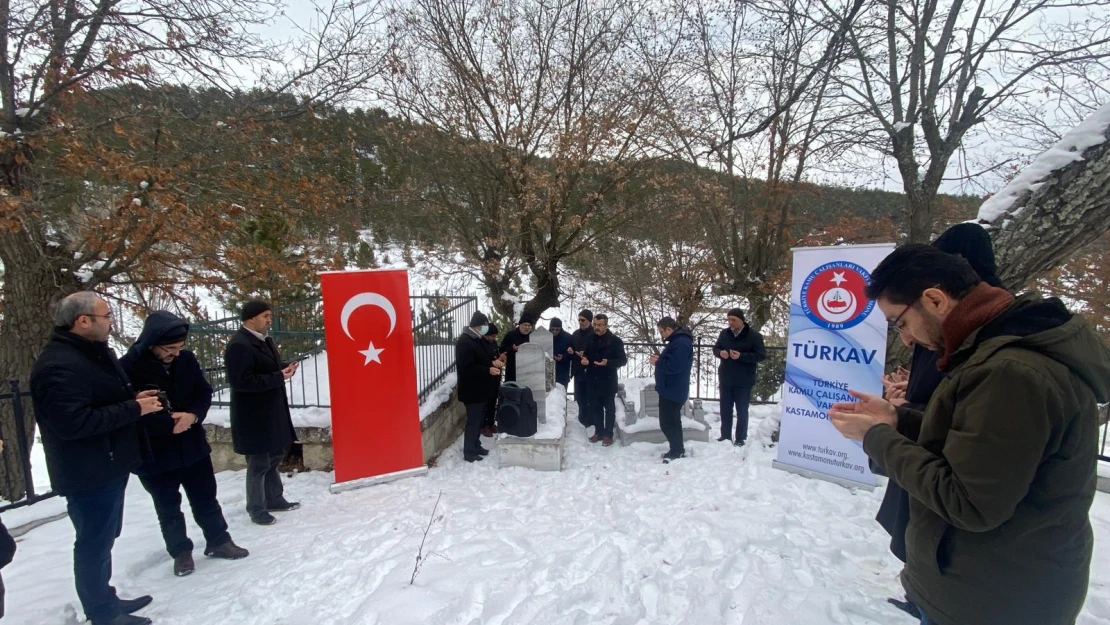 TÜRKAV, Hacı Eşref'i andı