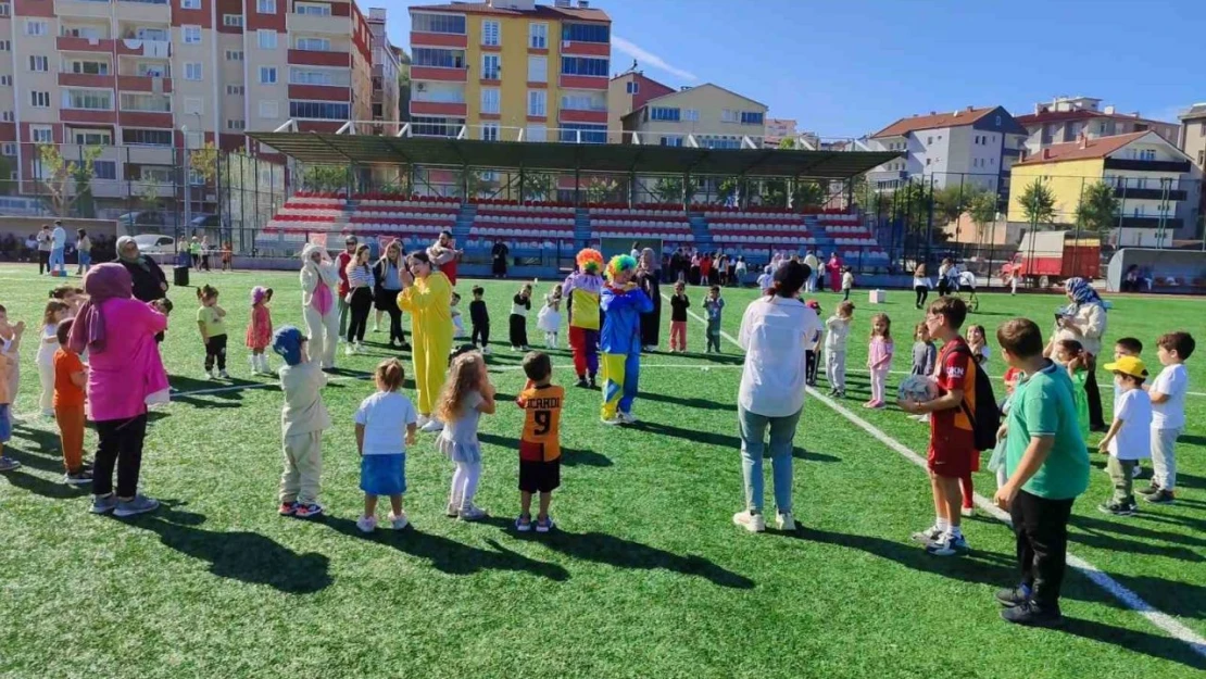 Hem Eğlendiler, Hem Öğrendiler