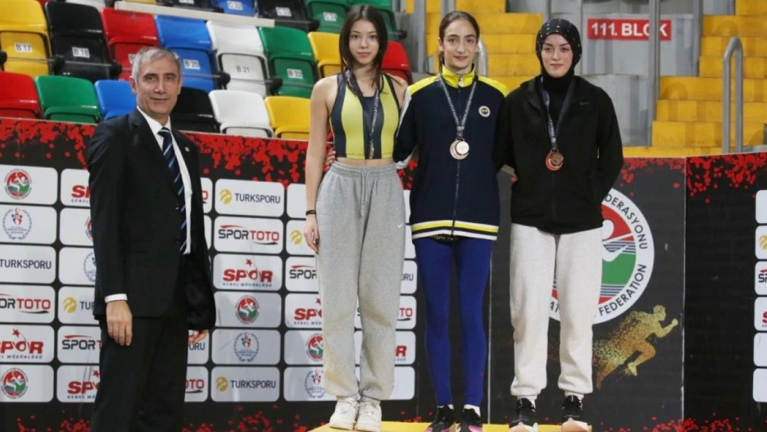 U18 Türkiye Salon Atletizm Şampiyonası Sona Erdi