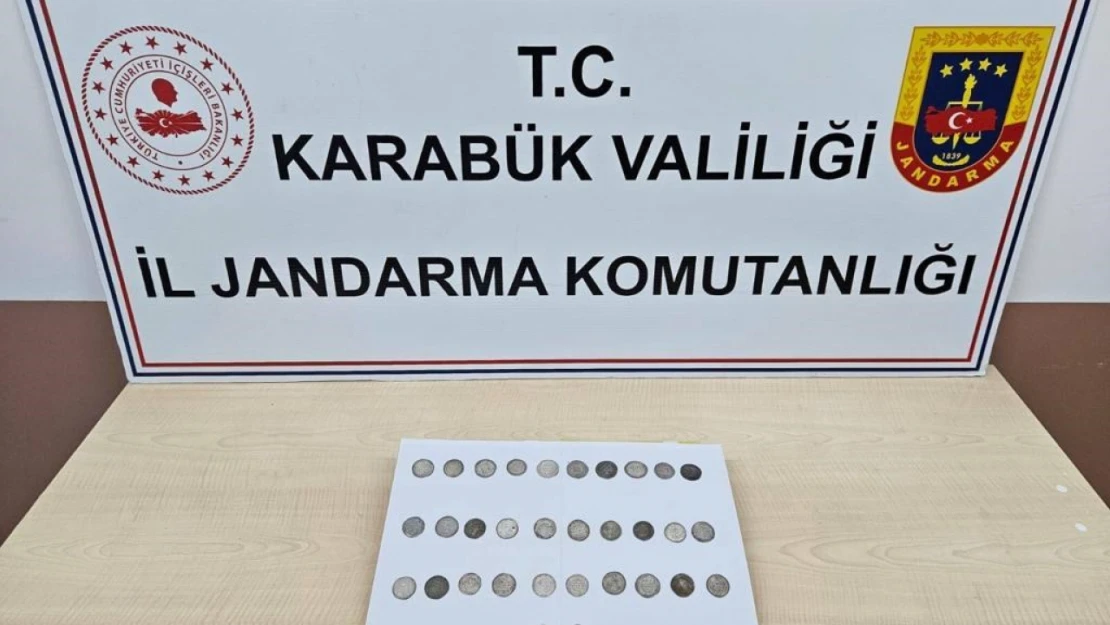 Üzerlerinde Tarihi Paralarla Yakalandılar