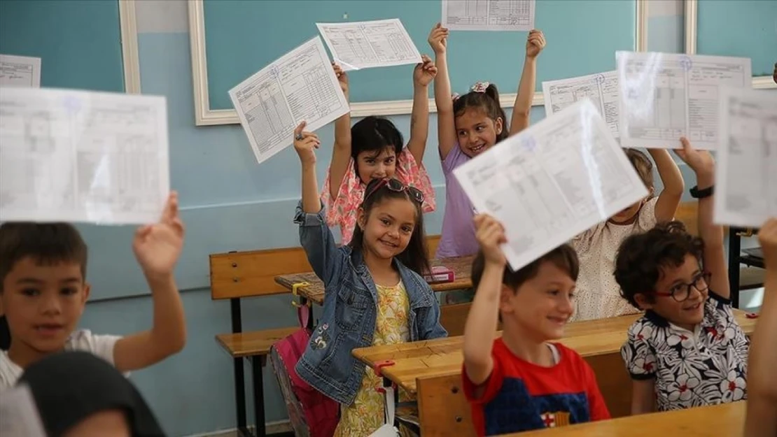 Yaz Tatili Yarın Başlıyor