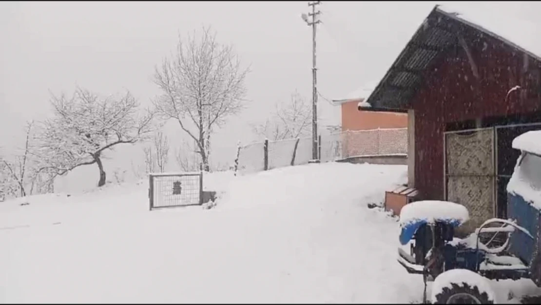 Zonguldak'ın Yüksek Kesimlerinde Kar Yağışı