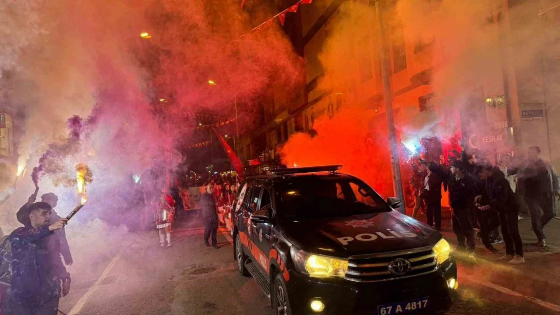 Zonguldak'ta 29 Ekim Cumhuriyet Bayramı'nda Fener Alayı Düzenlendi