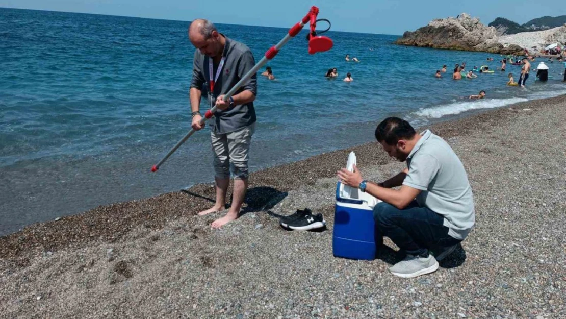 Zonguldak'ta Deniz Suyundan Numuneler Alındı