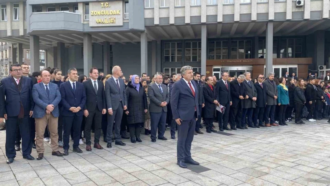 Zonguldak'ta Öğretmenler Günü Kutlandı