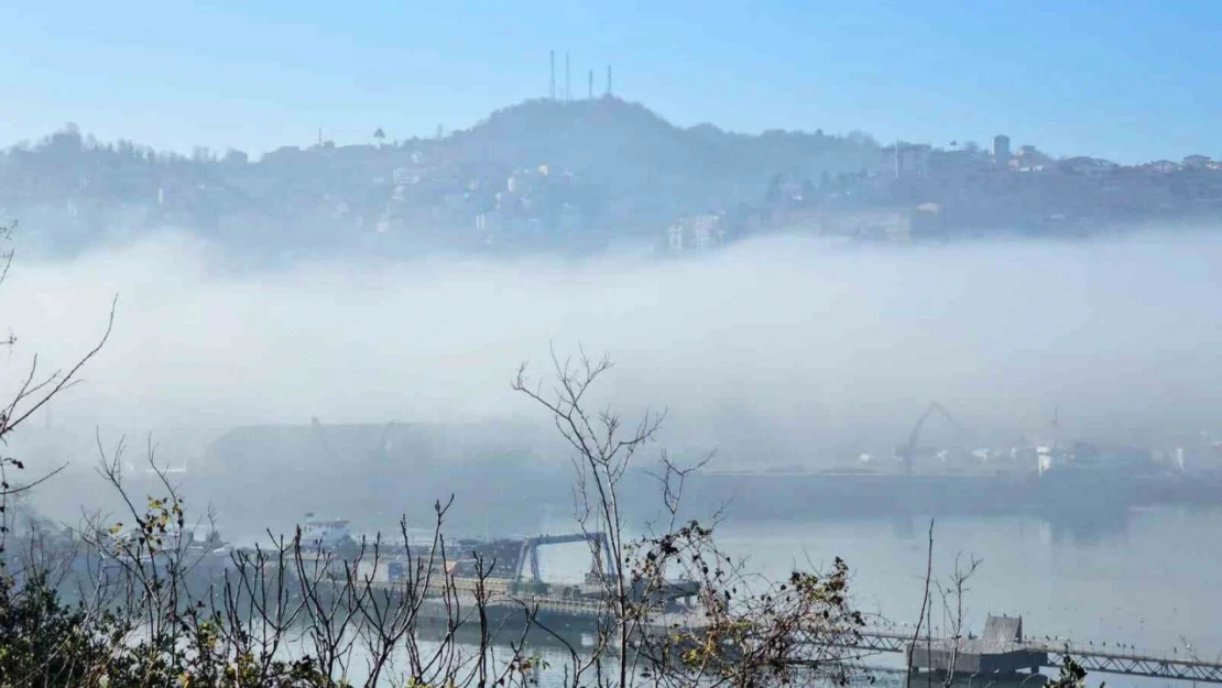 Zonguldak'ta Sis Kartpostallık Manzaralar Oluşturdu