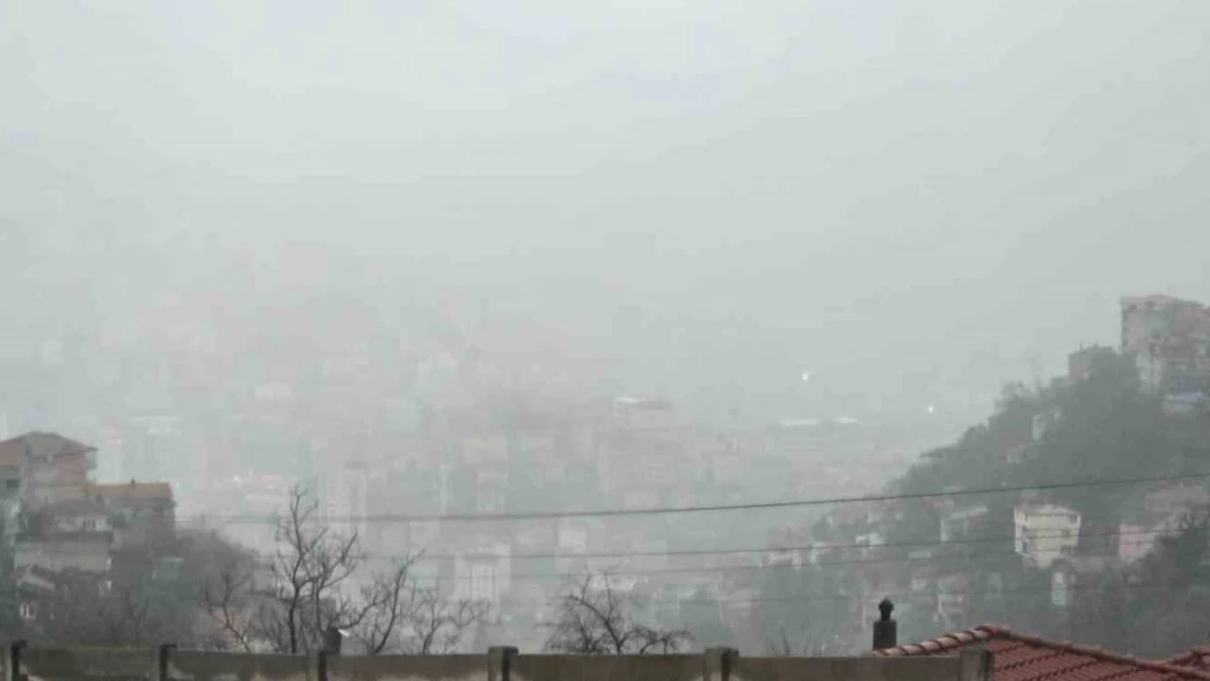 Zonguldak'ta Sis Ve Yağışlı Hava Etkili Oluyor